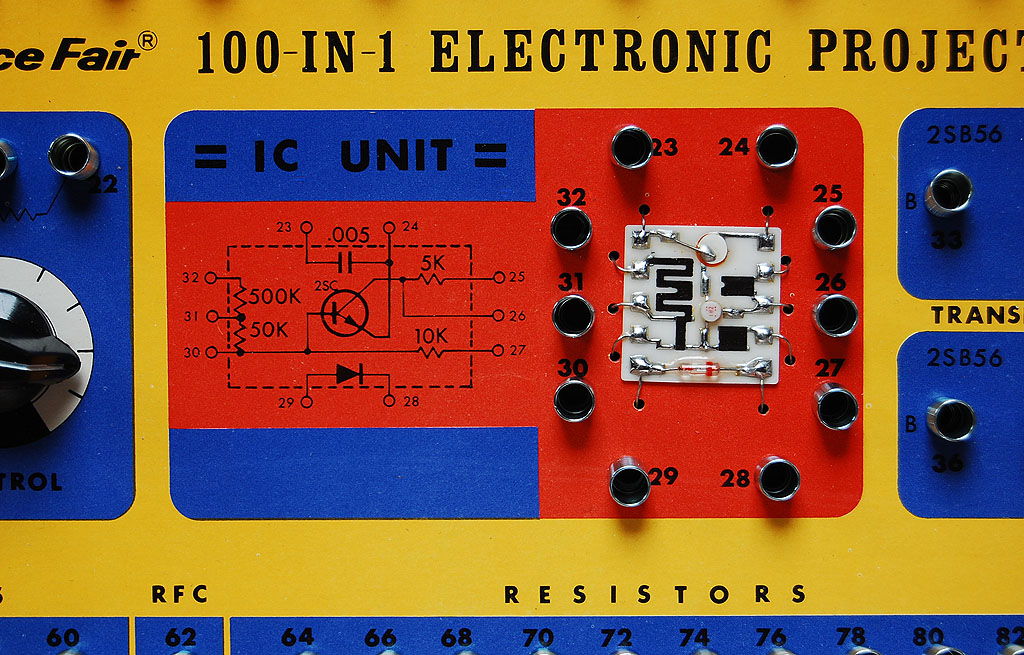 Tandy-100-in-1-IC